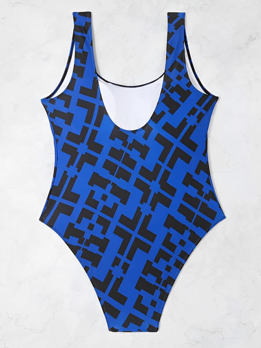 Printed Backless Plus Size One-Piece Swimsuit – Curve Enhancing Fit